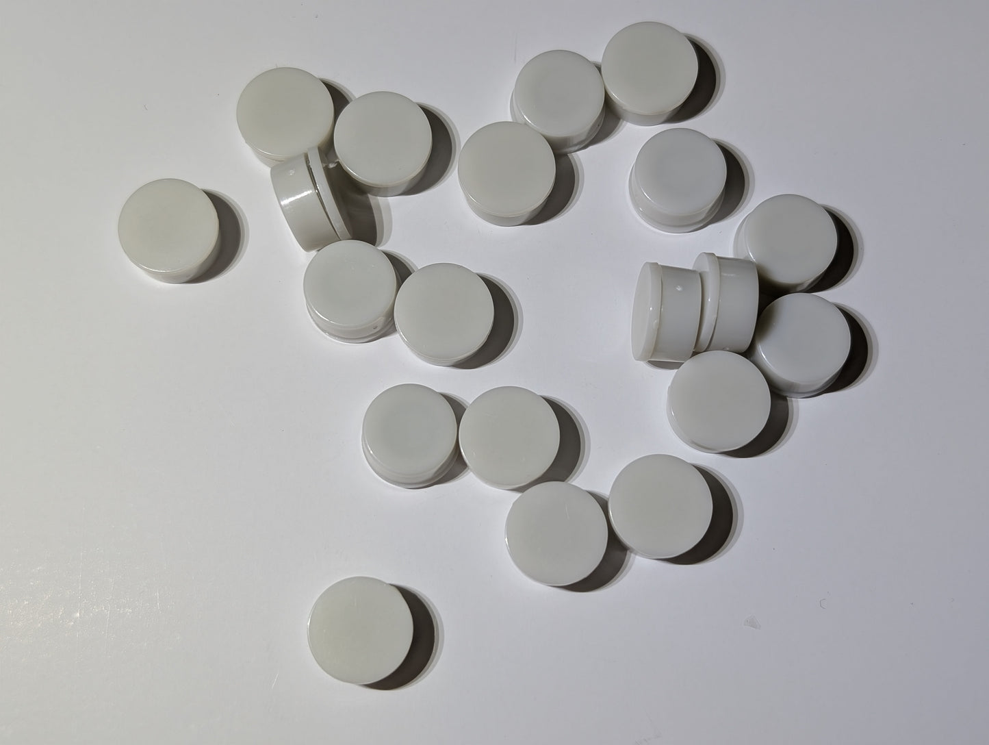 Spinners for acrylics-white
