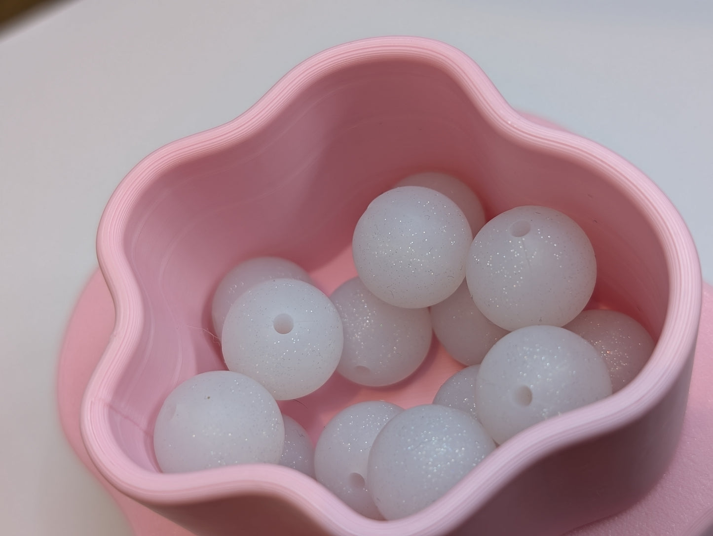 15mm solid colour silicone beads