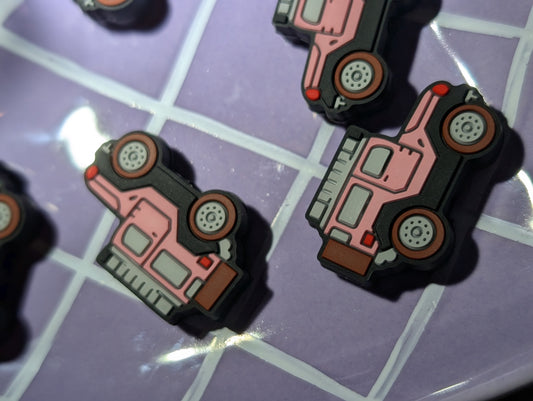 Pink jeep 2D focal #038
