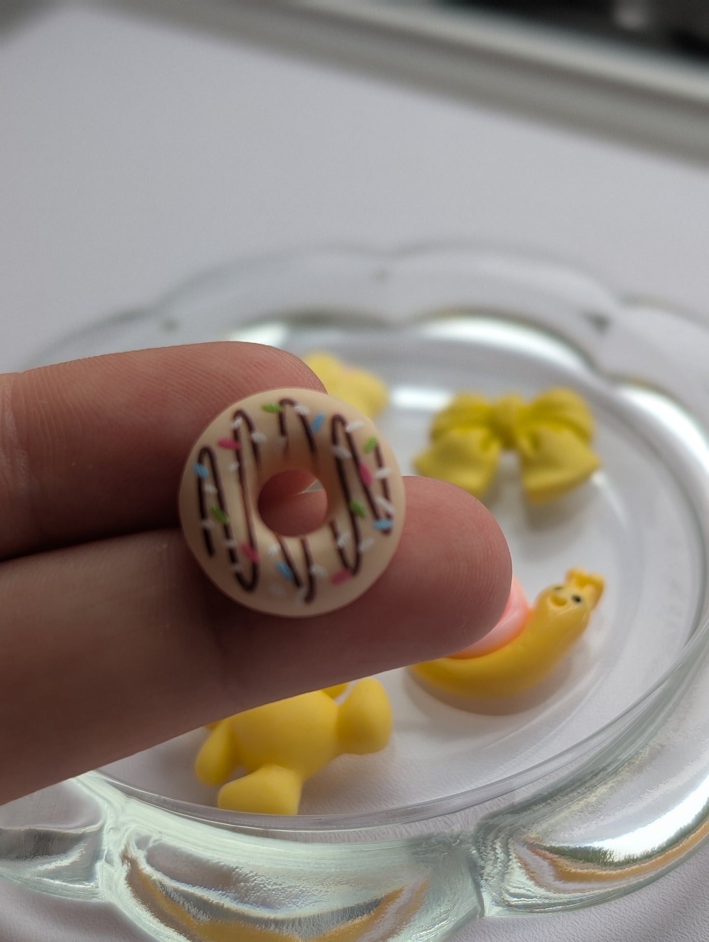 Mixed yellow kawaii style (pack of 5)