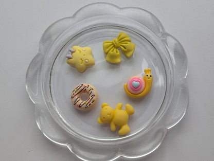 Mixed yellow kawaii style (pack of 5)
