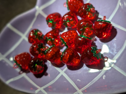 Red strawberry pendants (6 pack)