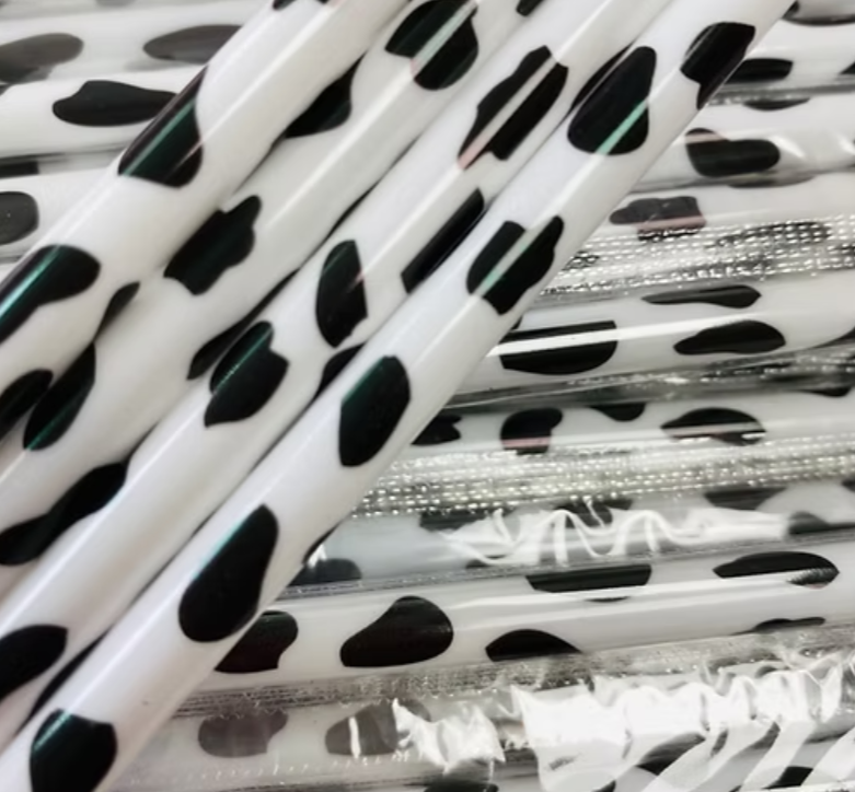 Cow print straw