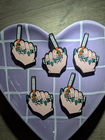 Hand cigarette 2D focal #037