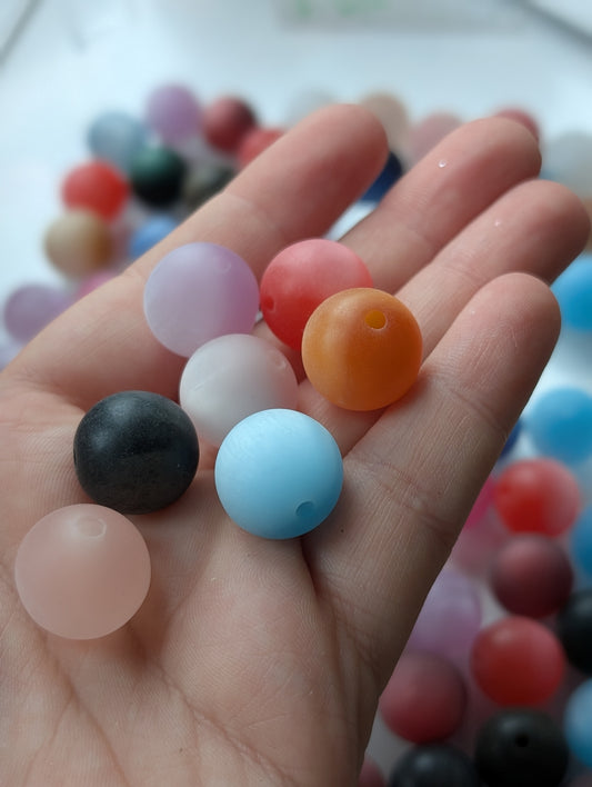 10x Matte colourful 16mm beads