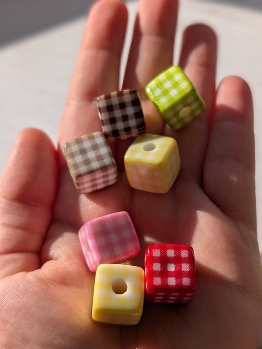 Colourful cube beads 10 pack
