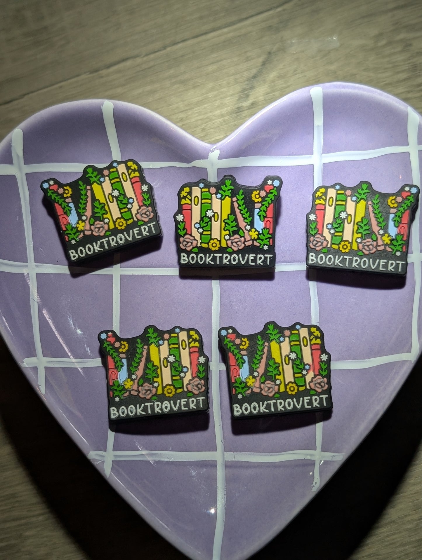 Booktrovert 2D focal #036