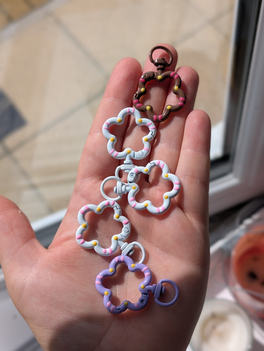 Flower with loop keyring blanks