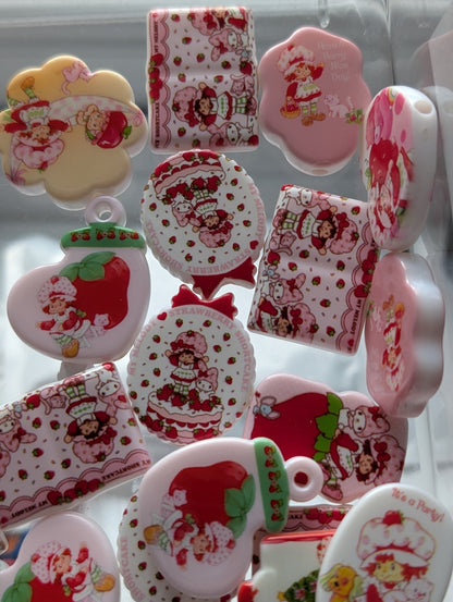 Strawberry sk acrylic beads